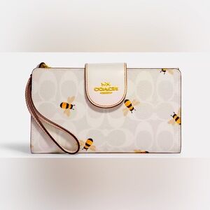 NWOT COACH Phone Wallet In Signature Canvas With Bee Print
